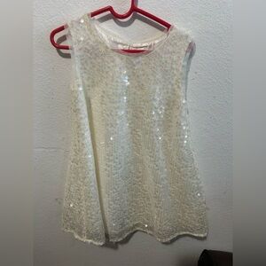 Brand: Cat & Jack
Size: xs (4T/5T)
Condition: Like New